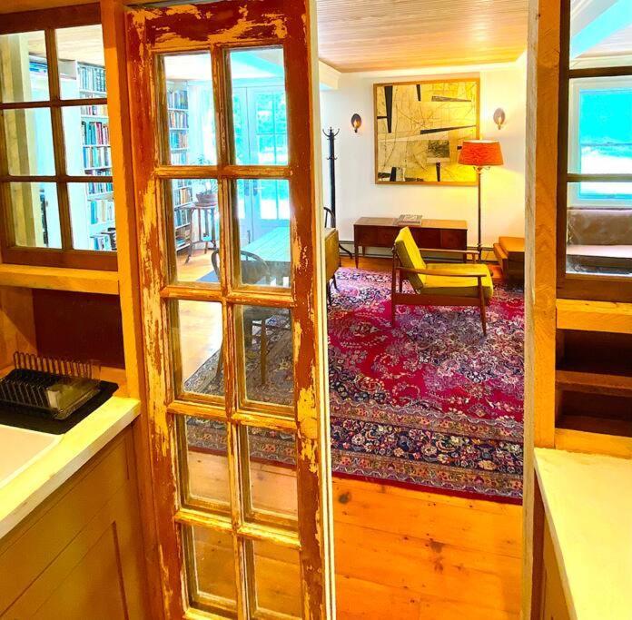 The Farmhouse Suite At Barn & Bike Red Hook ภายนอก รูปภาพ