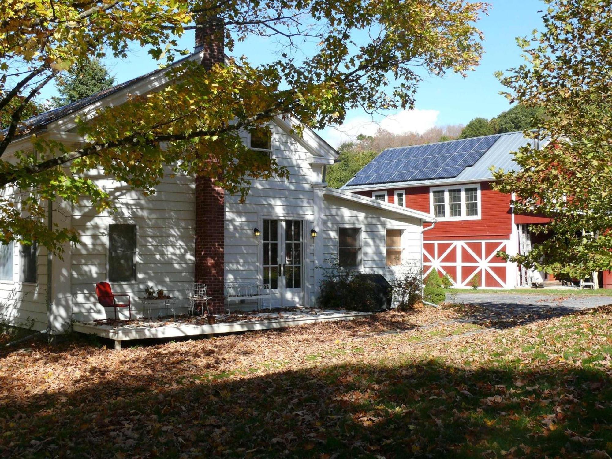 The Farmhouse Suite At Barn & Bike Red Hook ภายนอก รูปภาพ